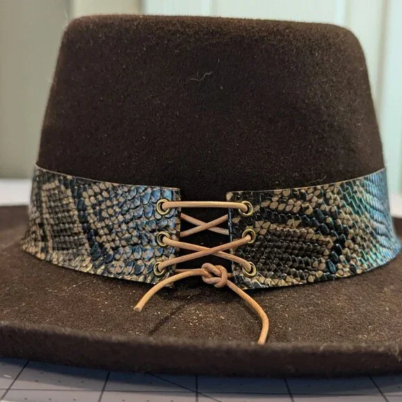 Fake Snakeskin Cowboy Hat Band (Vinyl)  [Sand Brown] - Picture 3 of 3